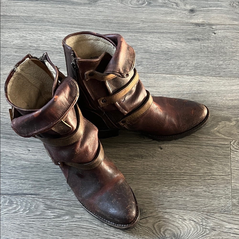 Freebird Apex Boots. Size 8